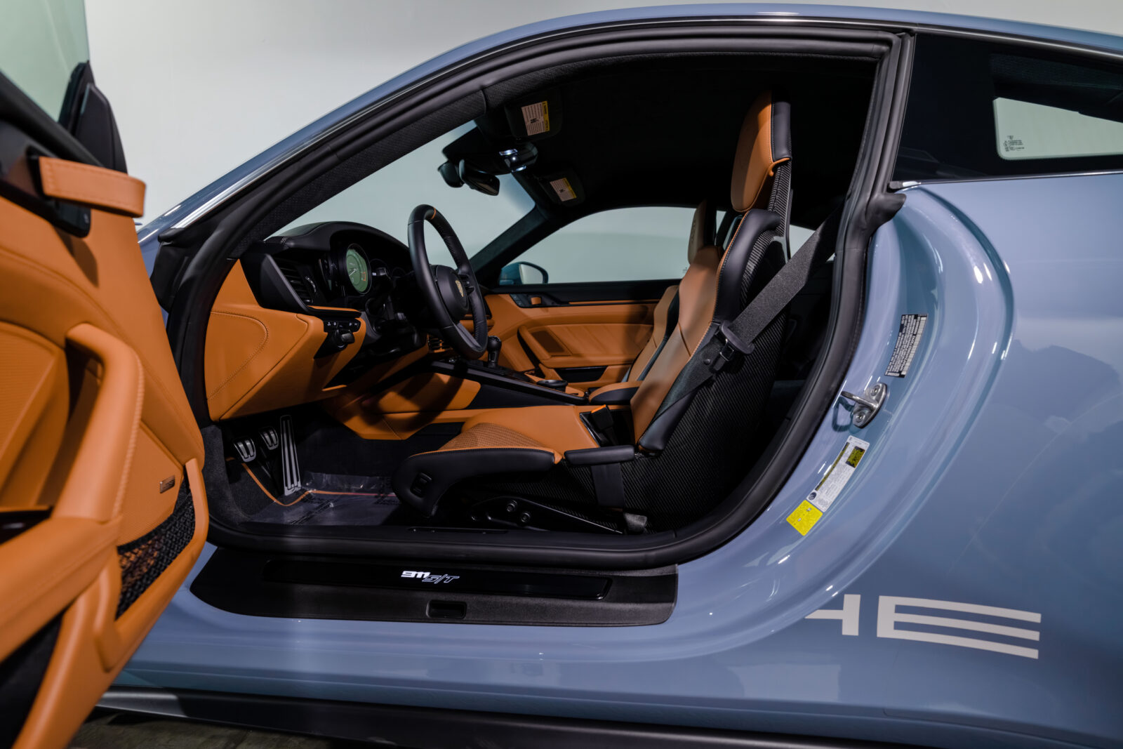 2024 Porsche 911 S/T Heritage — photo 4