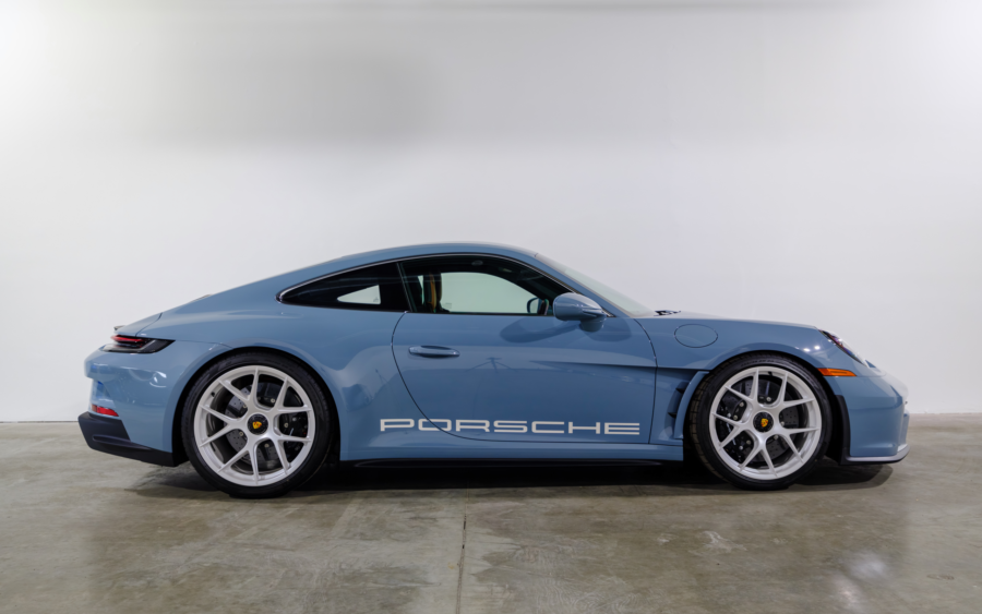2024 Porsche 911 S/T Heritage