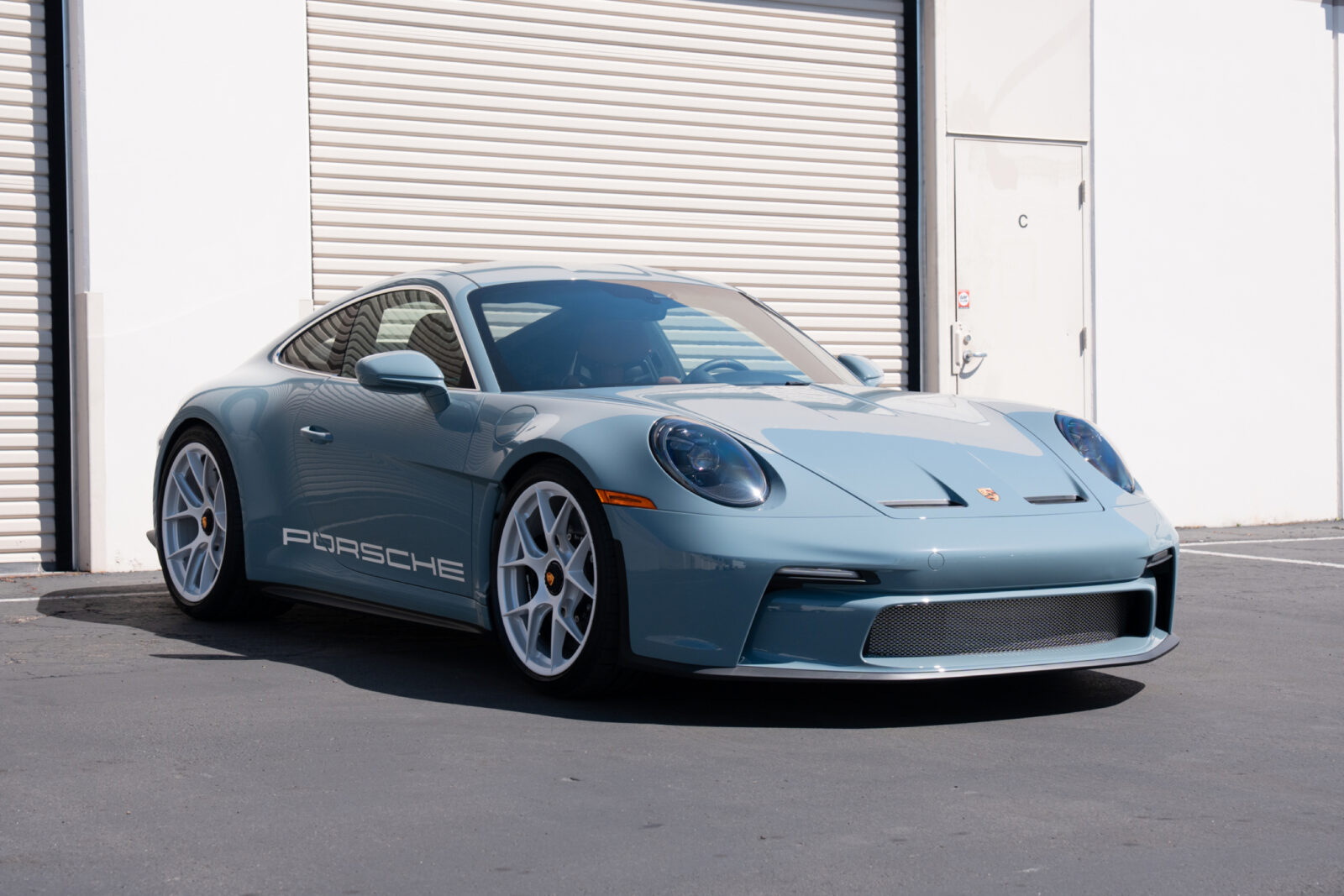 2024 Porsche 911 S/T Heritage