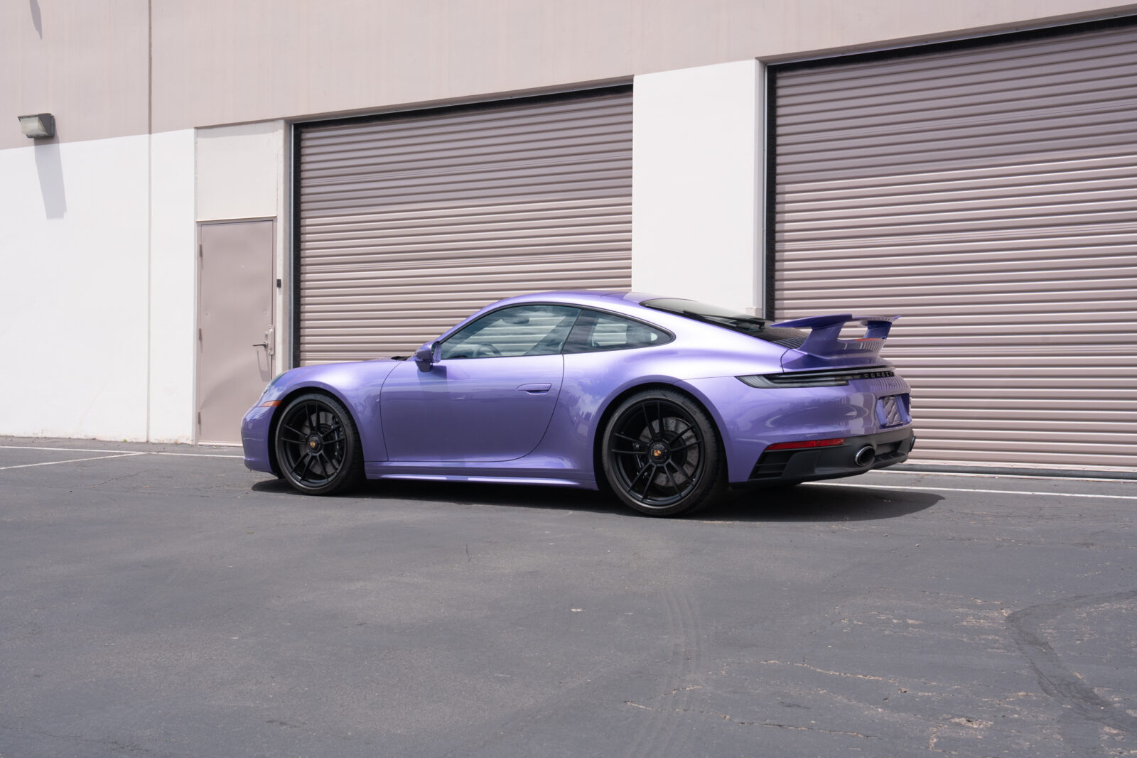 2024 Porsche 911 GTS - Photo 2