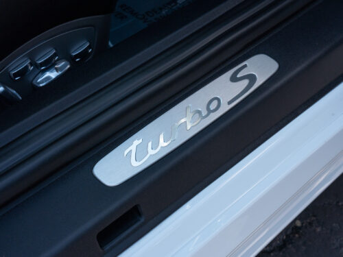 2017 Porsche 911 Turbo S - Photo 320